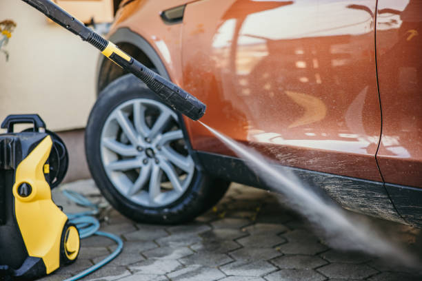 Best Garage Pressure Washing  in West Buechel, KY